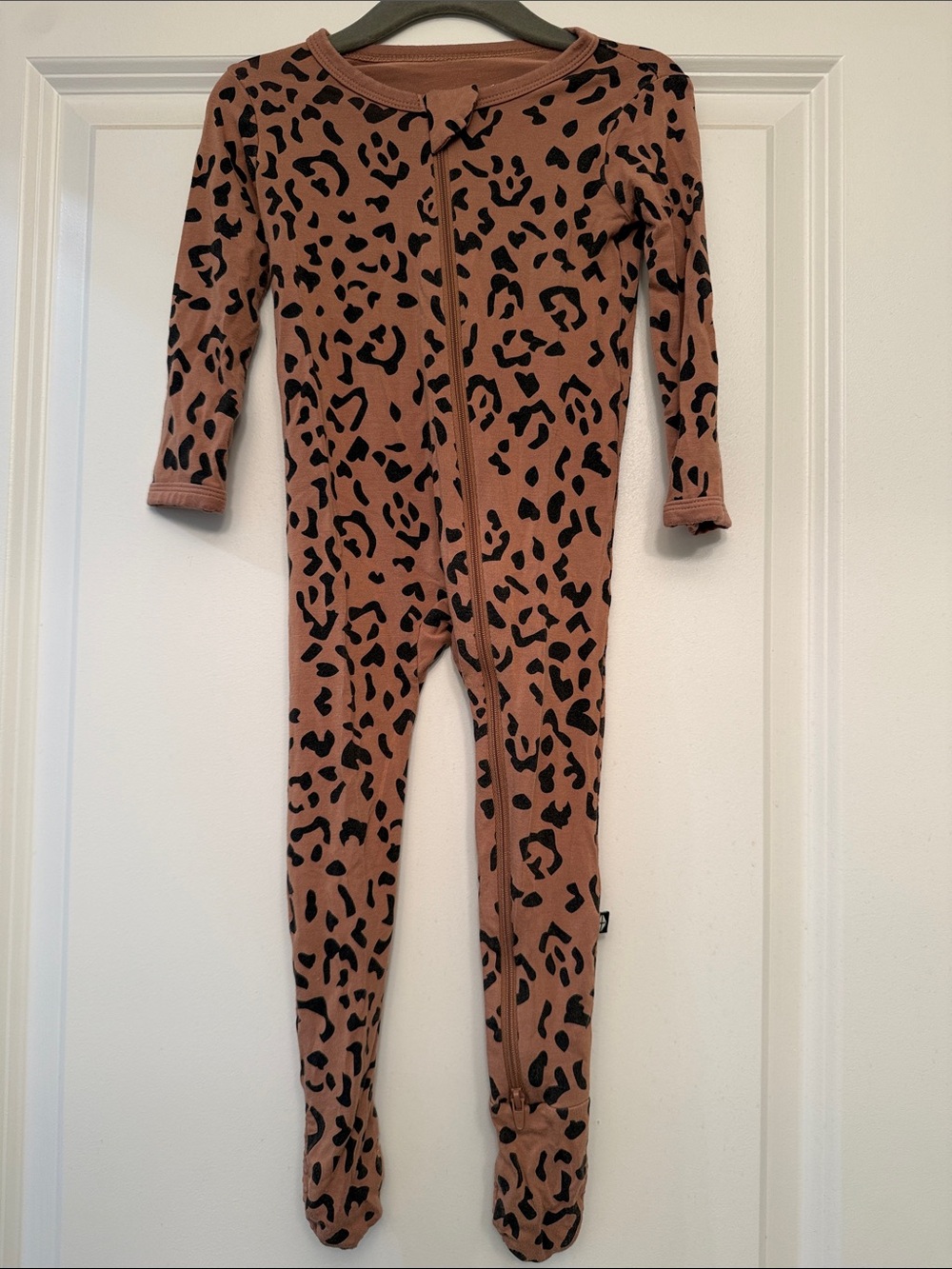 Kyte Footie- Latte Leopard